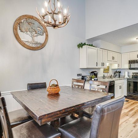 Downtown Gatlinburg Condo With Mountain-View Balcony Extérieur photo