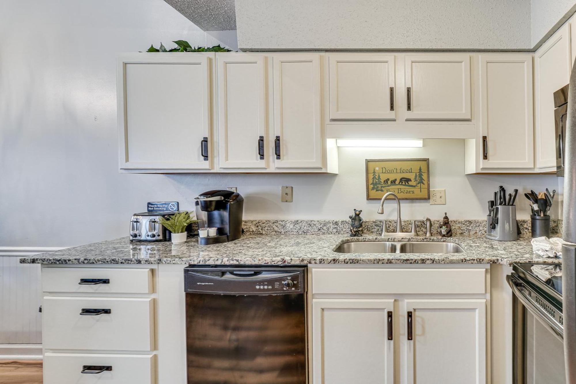 Downtown Gatlinburg Condo With Mountain-View Balcony Extérieur photo