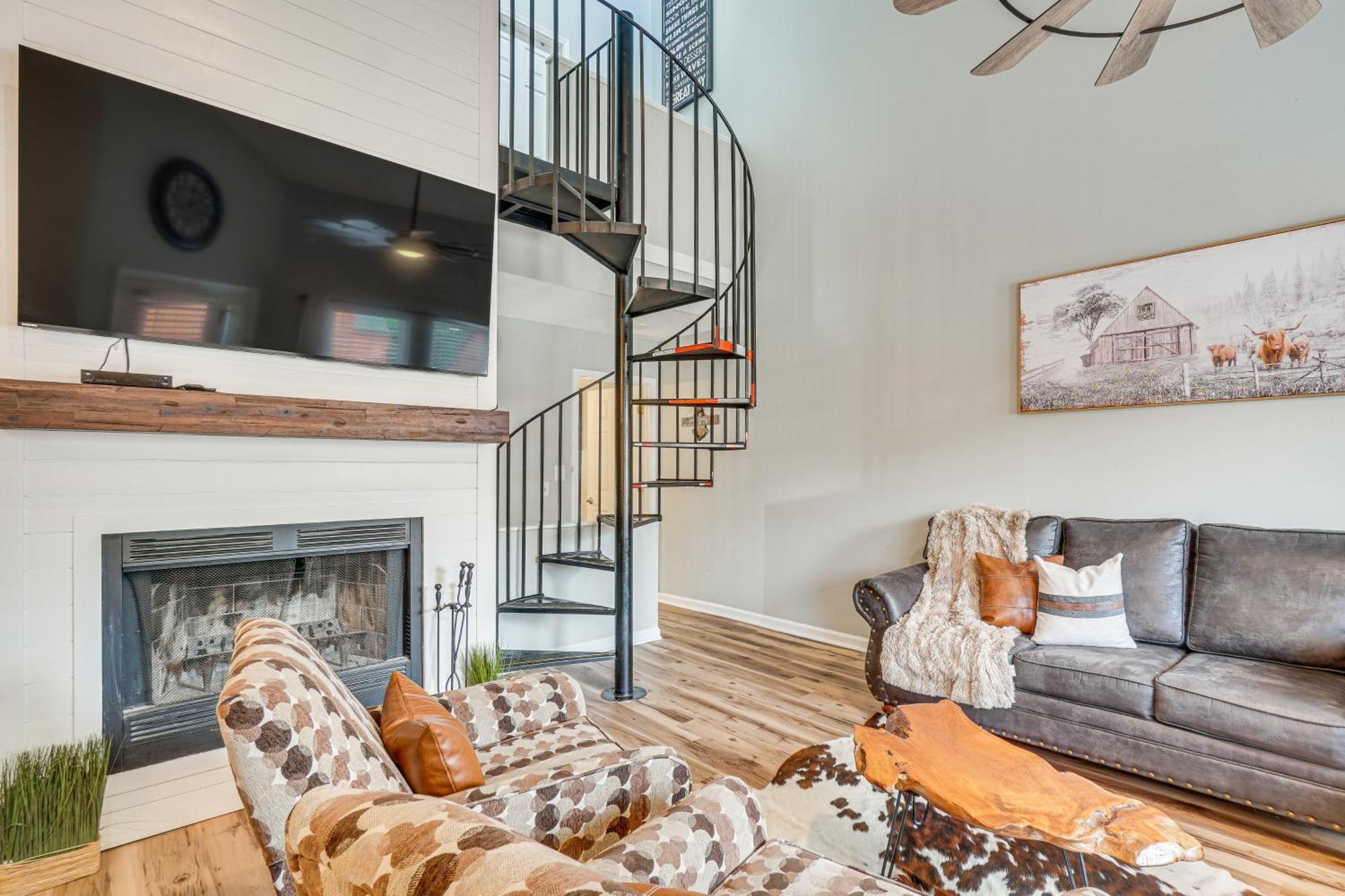 Downtown Gatlinburg Condo With Mountain-View Balcony Extérieur photo
