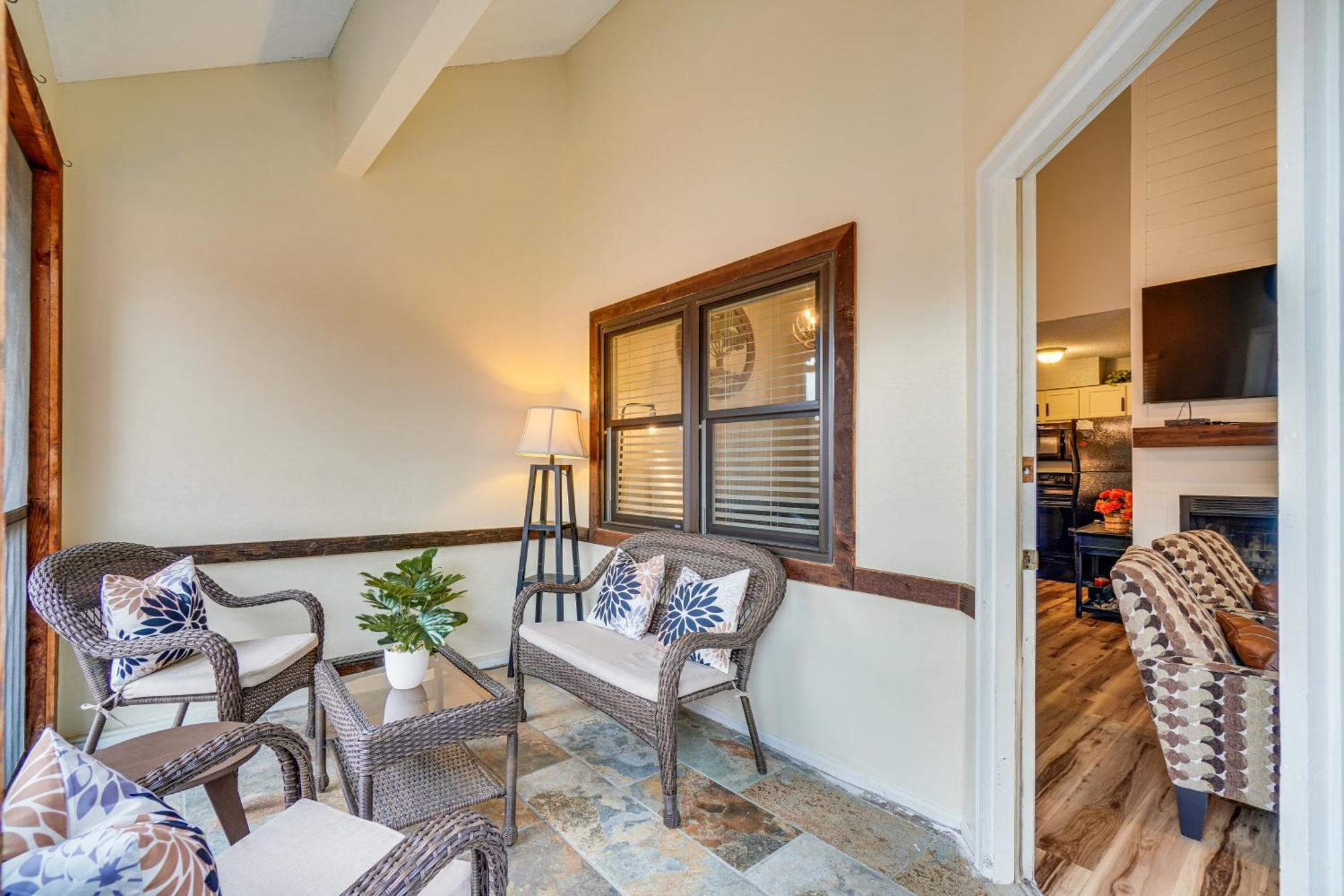 Downtown Gatlinburg Condo With Mountain-View Balcony Extérieur photo