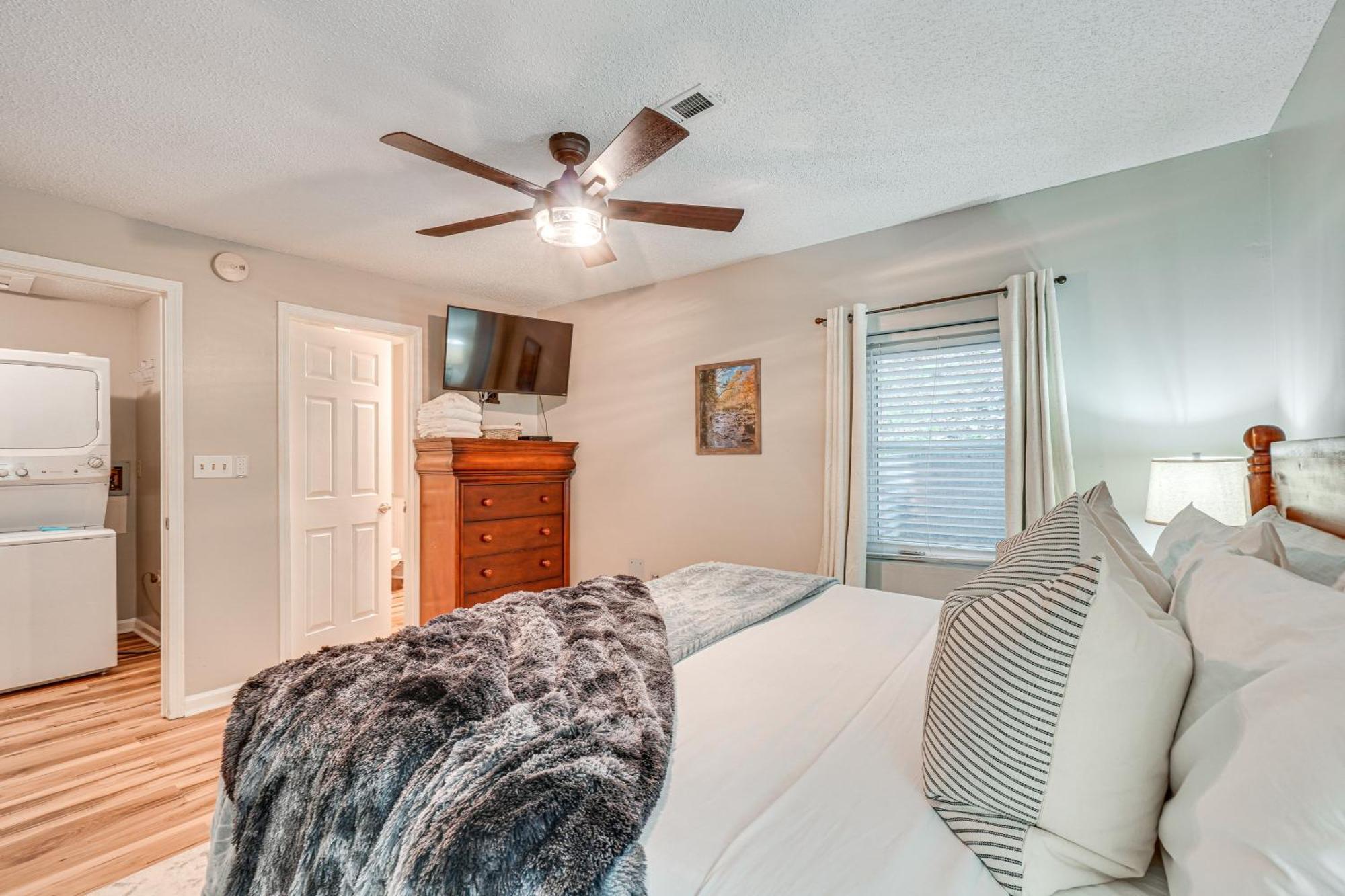 Downtown Gatlinburg Condo With Mountain-View Balcony Extérieur photo
